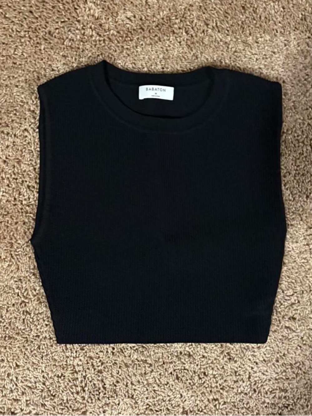 Babaton Black Ribbed Cropped Tank